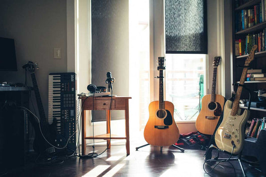 What Guitar Pedals Work with an Acoustic Guitar?